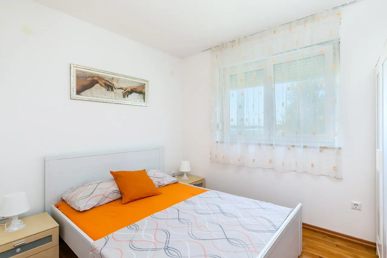 Apartments Hannah Medulin