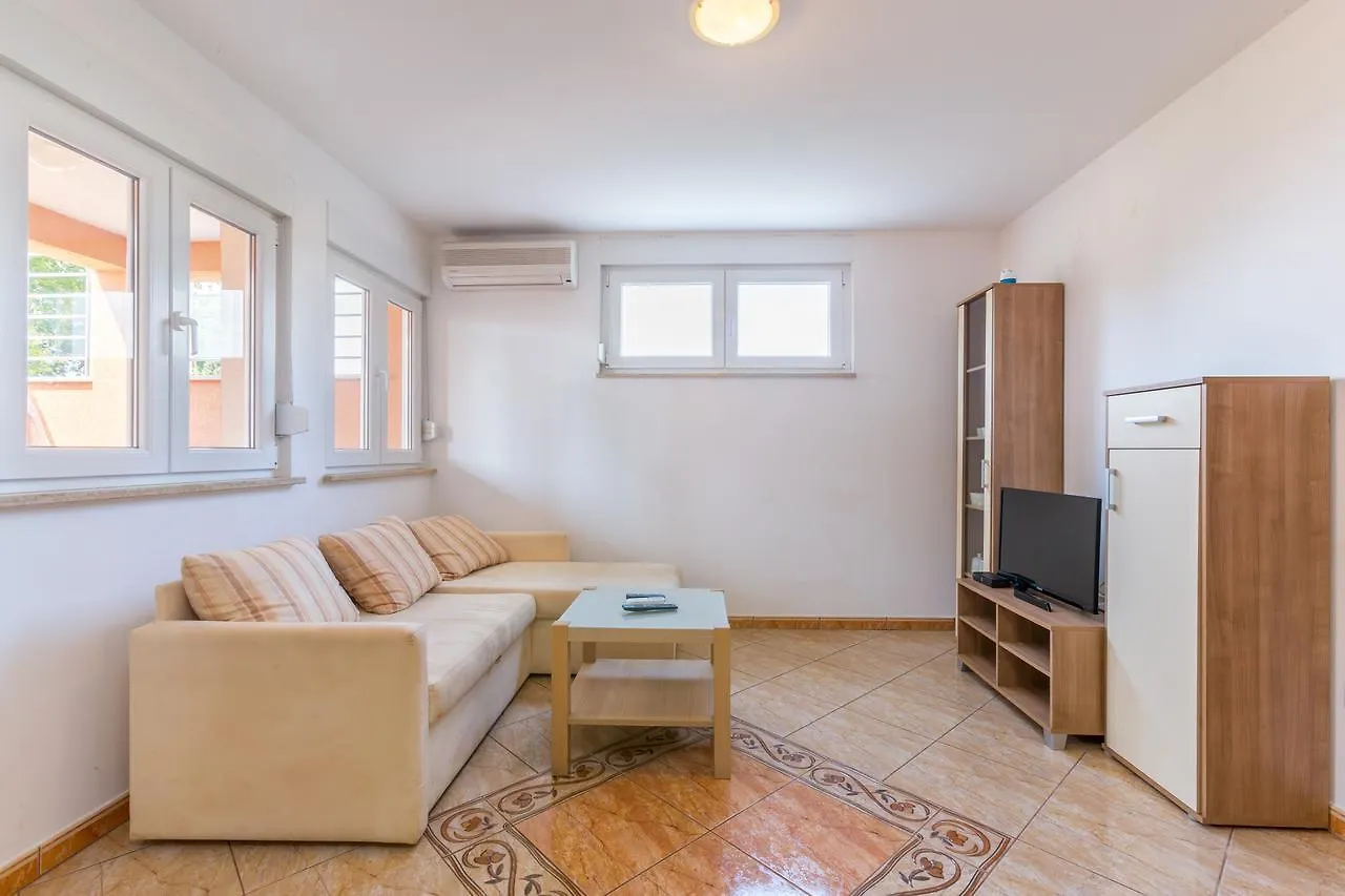 Apartments Hannah Medulin Croatia